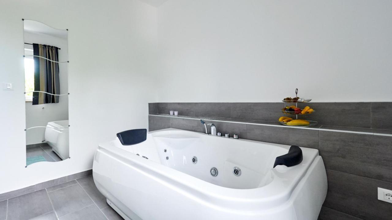 B&B Villa Vela Umag Ngoại thất bức ảnh
