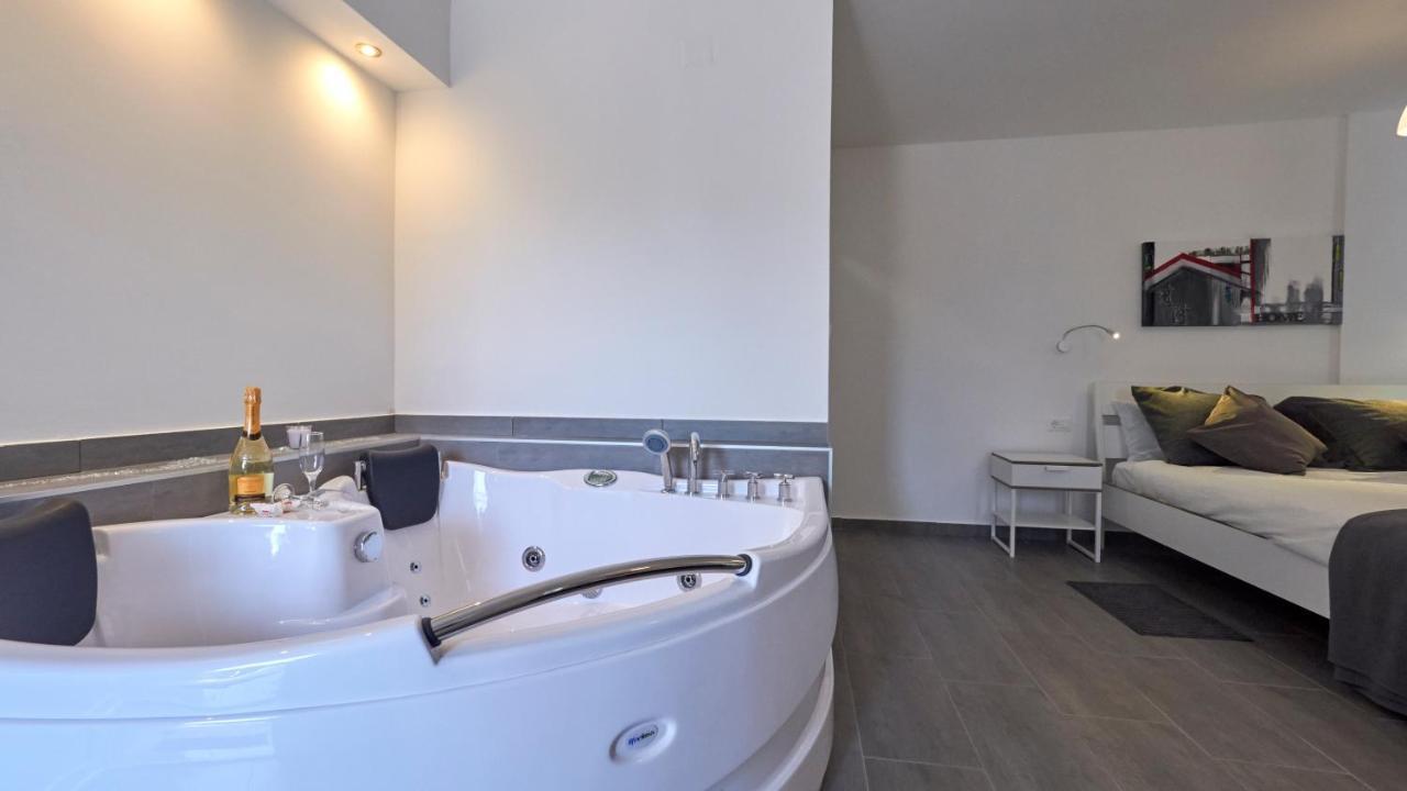 B&B Villa Vela Umag Ngoại thất bức ảnh